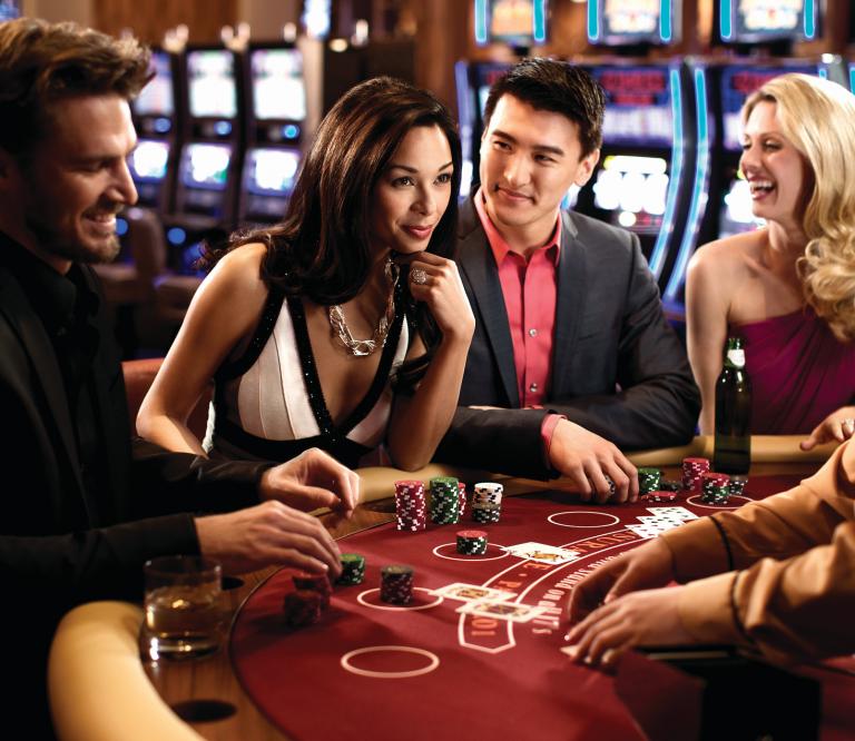 Quatro Casino - hry, bonusy a výhry